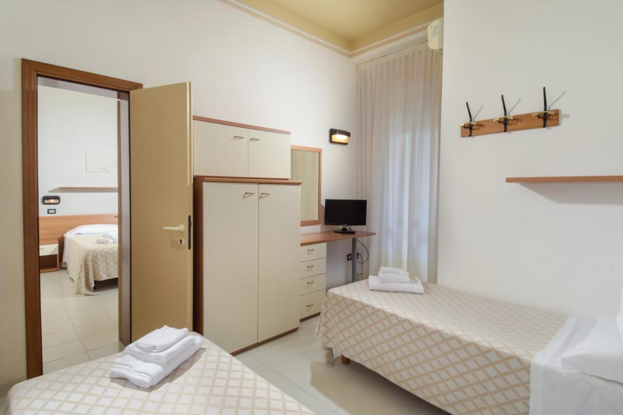 קאטוליקה Hotel Continental מראה חיצוני תמונה