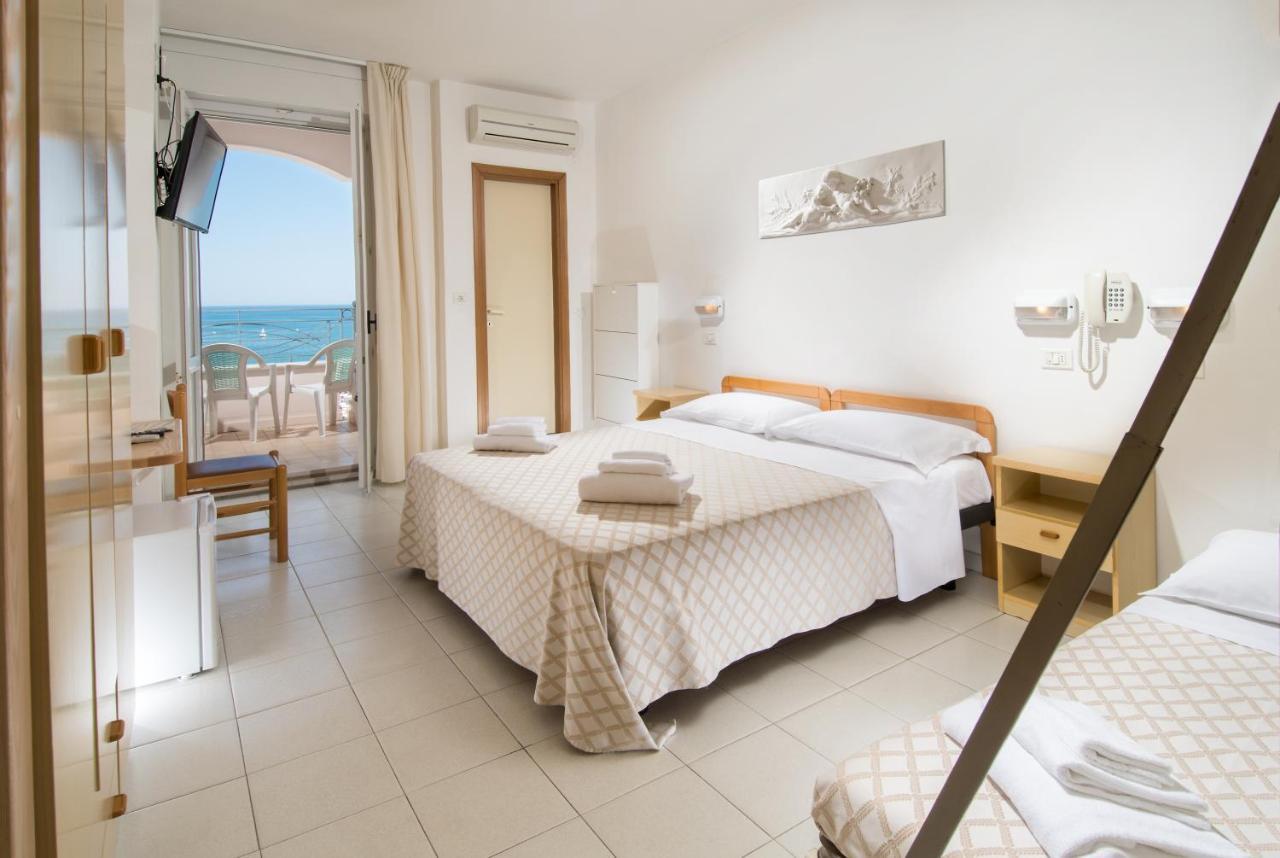 קאטוליקה Hotel Continental מראה חיצוני תמונה
