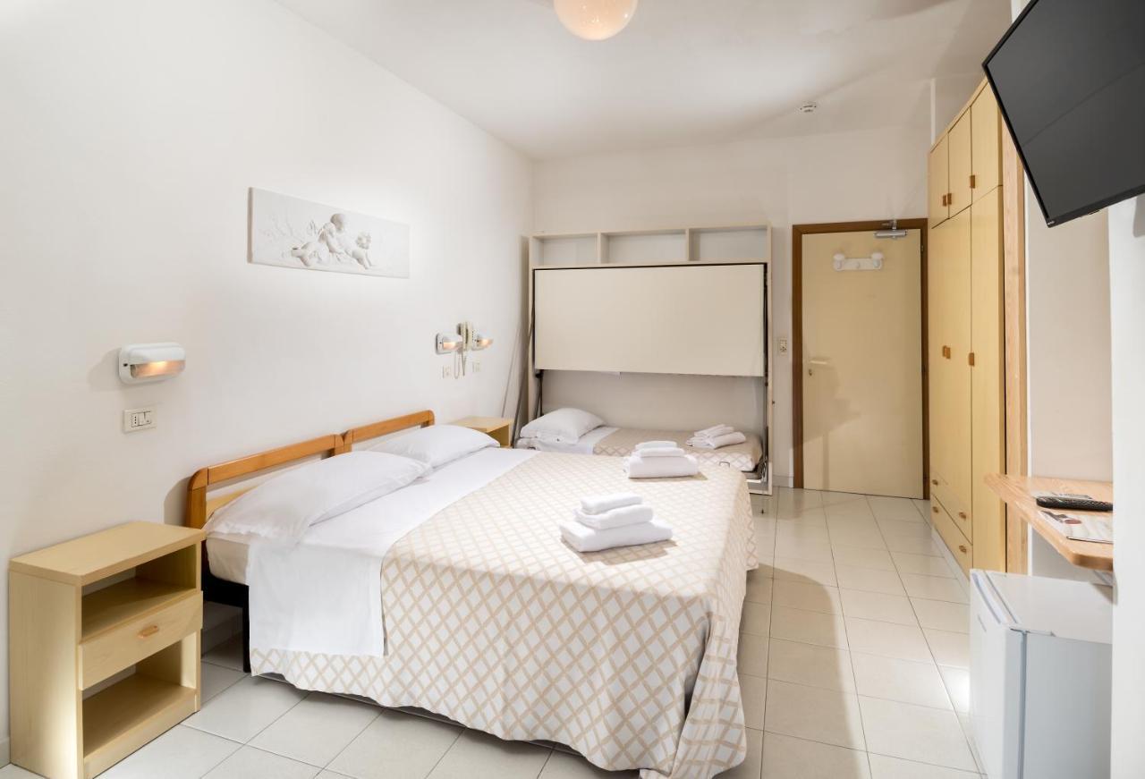 קאטוליקה Hotel Continental מראה חיצוני תמונה