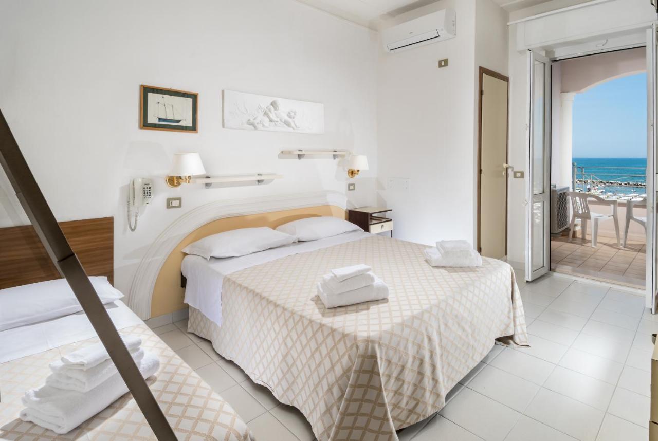 קאטוליקה Hotel Continental מראה חיצוני תמונה