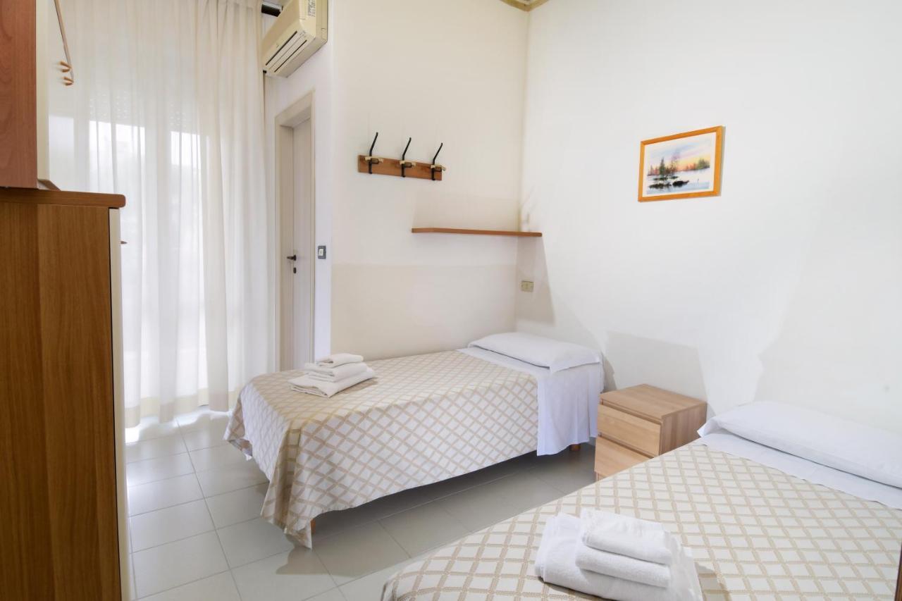 קאטוליקה Hotel Continental מראה חיצוני תמונה