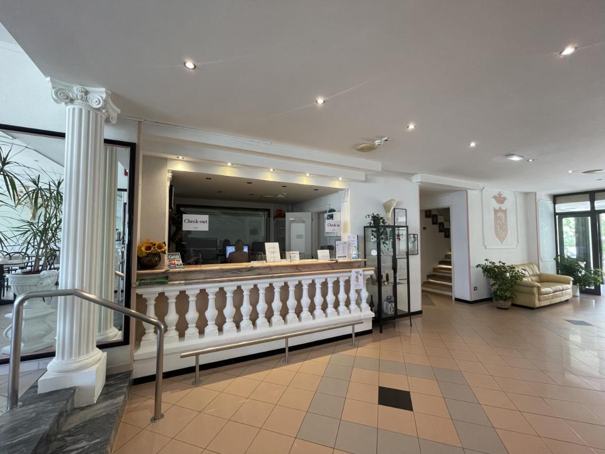 קאטוליקה Hotel Continental מראה חיצוני תמונה