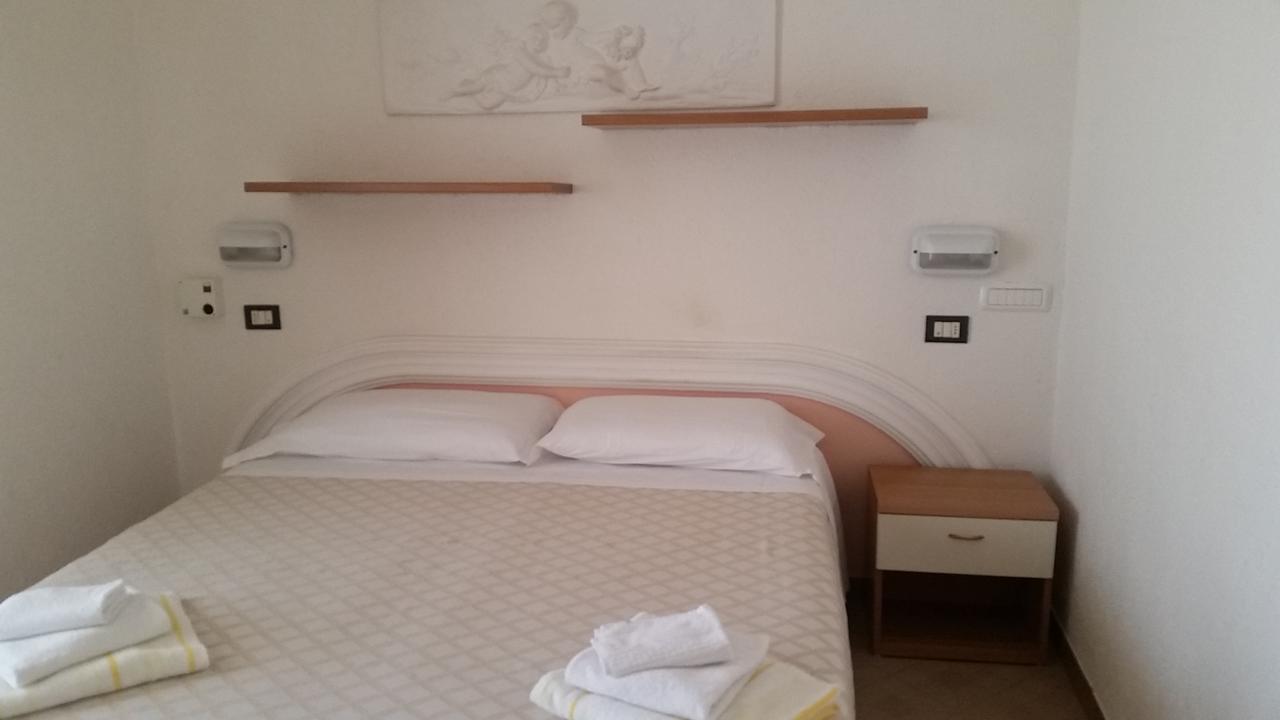 קאטוליקה Hotel Continental מראה חיצוני תמונה