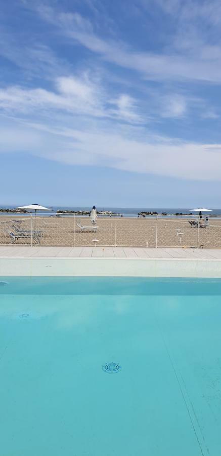 קאטוליקה Hotel Continental מראה חיצוני תמונה