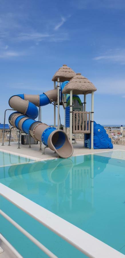 קאטוליקה Hotel Continental מראה חיצוני תמונה